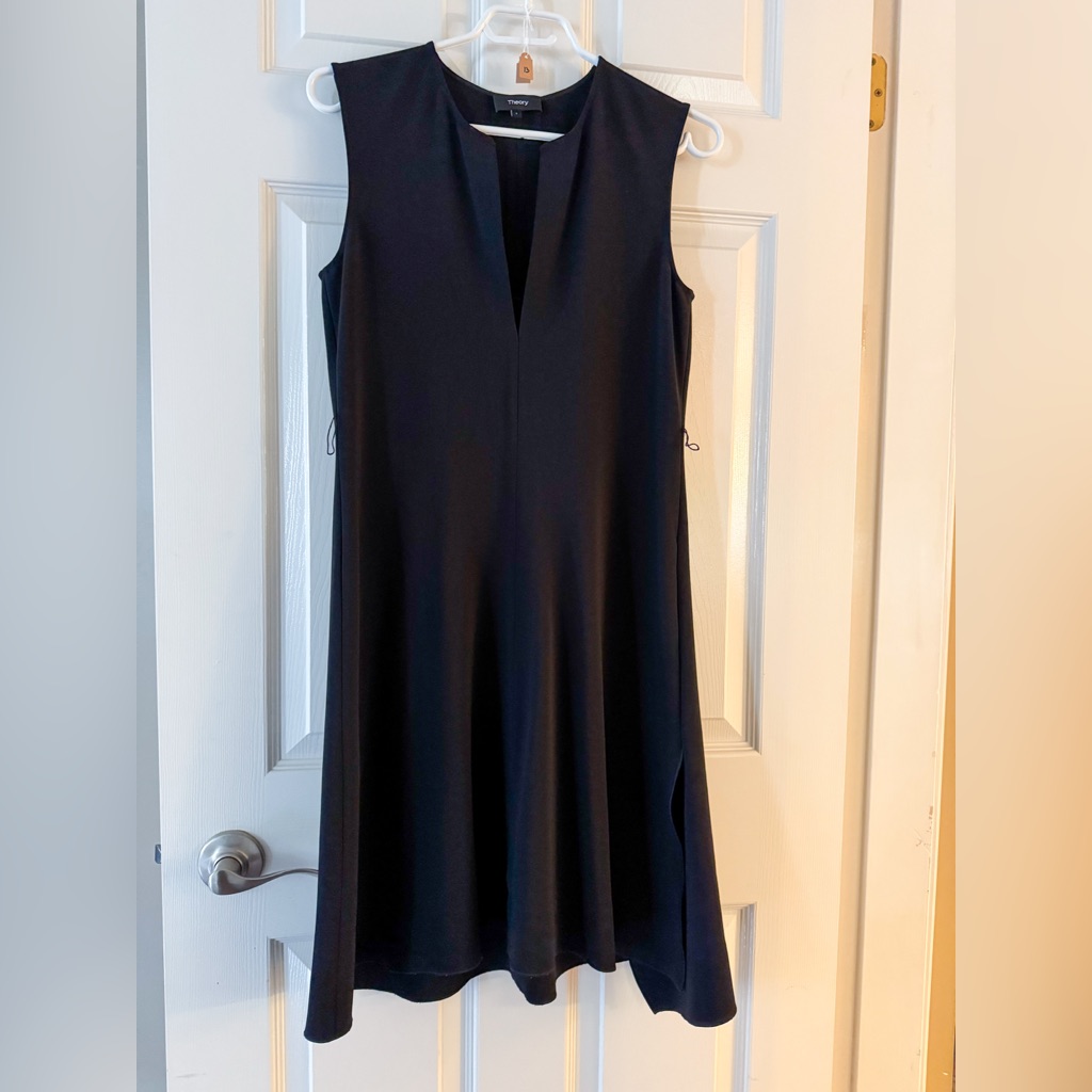 Theory Black V-Neck A Line Mini Dress, Size 2,Ptp 16”